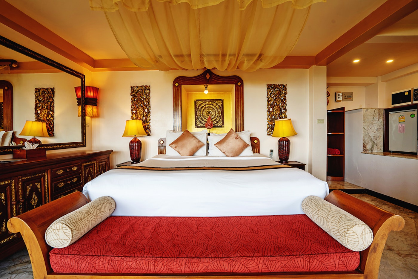A Sandalwood pool villa with private infinity pool